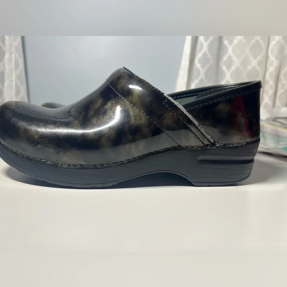 Dansko Black and Green Mules with Classic Design - Picture 7 of 8